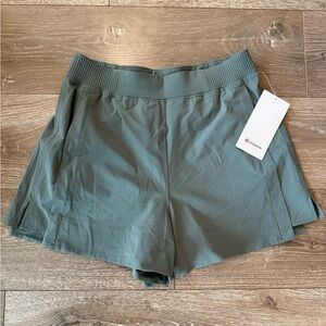 Lululemon Stretch Woven Relaxed Fit High Rise 4” Women's Athletic Shorts